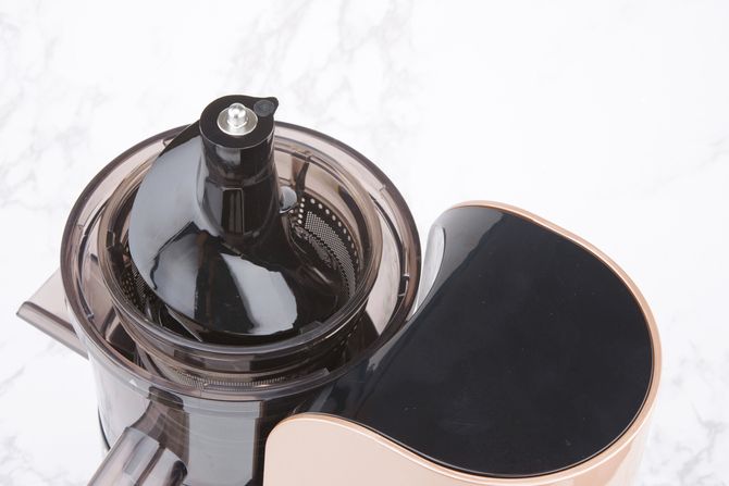 若何遴选一款好的原汁机机电_原汁机低速机电-万至达机电